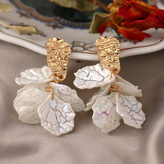 Korean White Acrylic Flower Drop Earrings